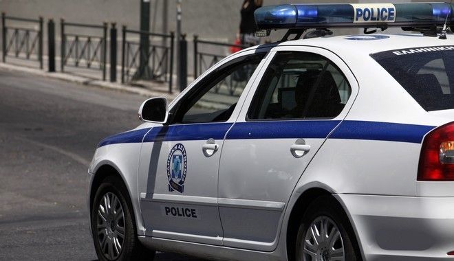 Detyroi 16-vjeçaret të prostituonin, arrestohet 33-vjeçari në Greqi 