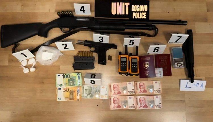 Operacioni policor “Muzgu”, sekuestrohen narkotikë e armë në Mitrovicë- ndalohet një i dyshuar