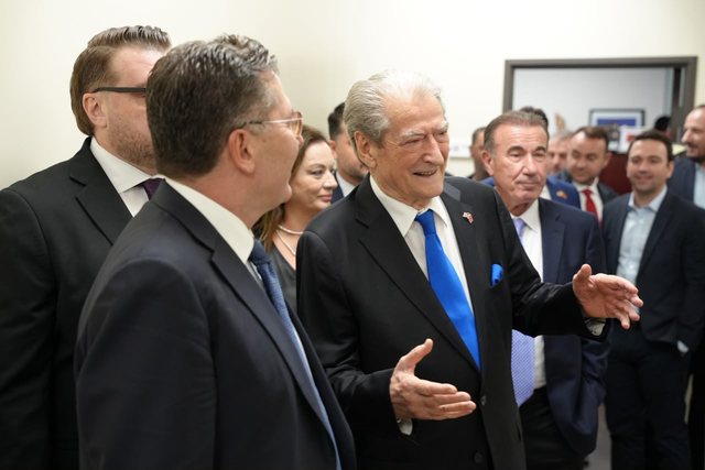 Berisha në Teksas, takim me shqiptarët e Amerikës: Falënderim të përzemërt për këtë takim të shkëlqyer