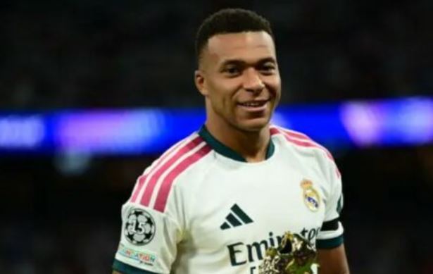 Mbappe refuzoi Manchester Unitedin për shkak të Mourinhos