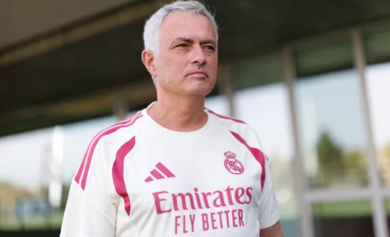 Mourinho me thumb për çmimin 