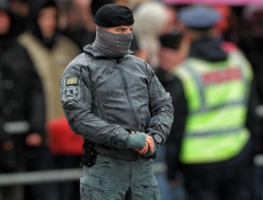 Avokati Besnik Berisha reagon për rastin e policit Besart Ahmeti