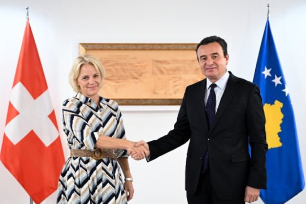 Kurti me ambasadoren e re të Zvicrës: Theksohet rëndësia e pranisë së Swisscoy në Kosovë