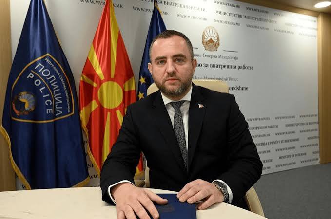 Toshkovski për dorëzimin e Bajramit: Të gjithë ata që janë në arrati do të ballafaqohen me ligjin