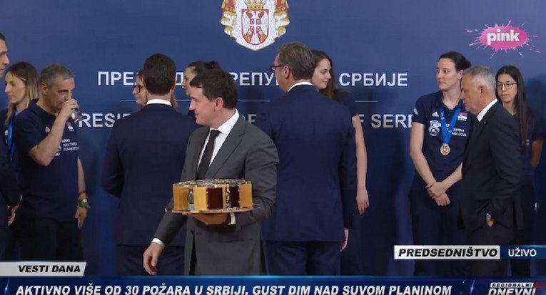 Sportistet e turpërojnë Vuçiçin! Media kroate: Nuk mundën ta fshihnin neverinë
