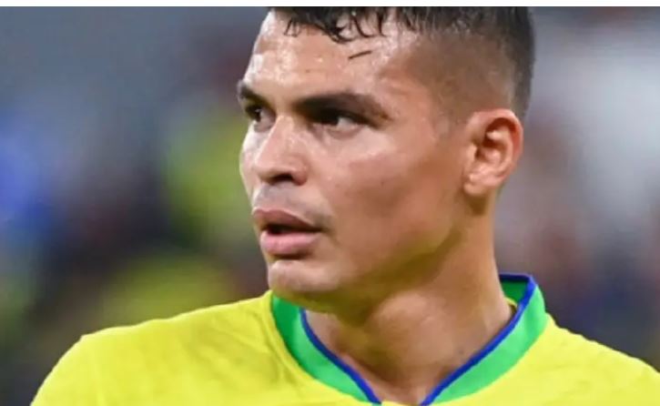 Ancelotti i përgjigjet Thiago Silvas