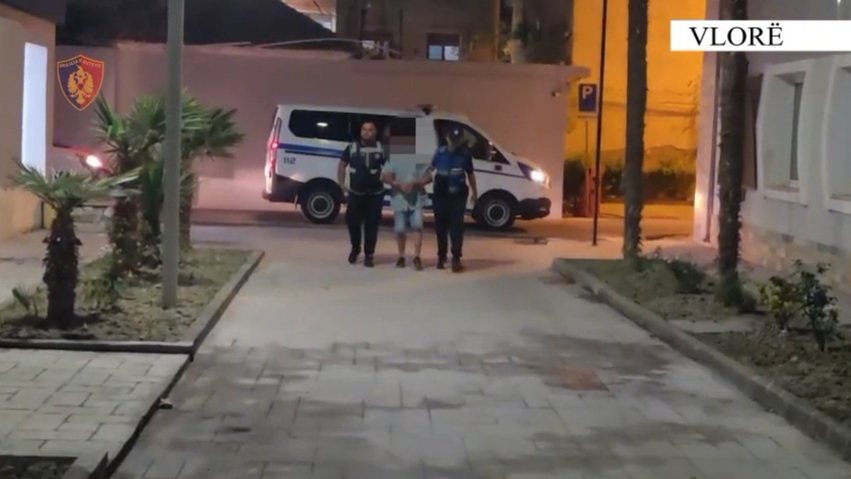 Vidhnin makinat në Vlorë dhe Orikum  arrestohen dy autorët e dyshuar