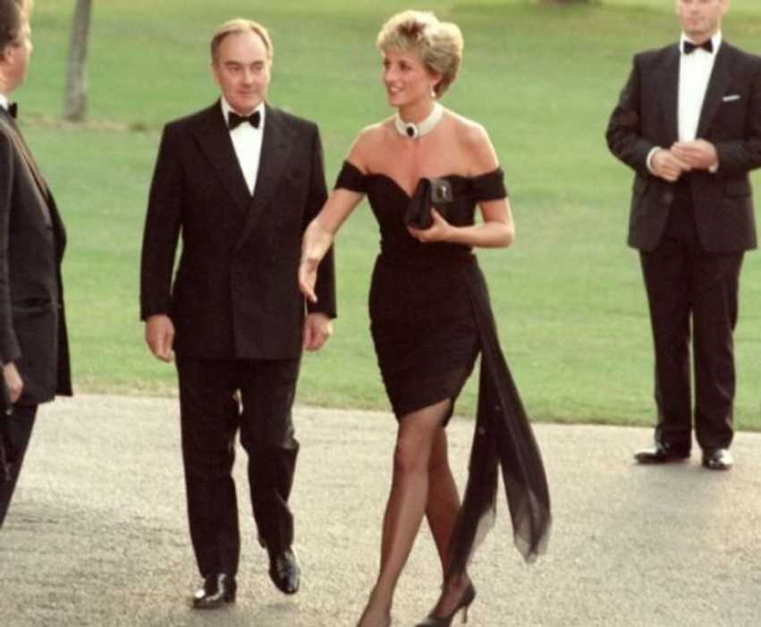 fustani-i-hakmarrjes-i-princeshes-diana-do-te-del-ne-ankand