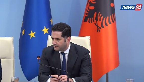 Ngërçi me pagat, gjyqtarët kallëzojnë penalisht ministrin e Financave Petrit Malaj