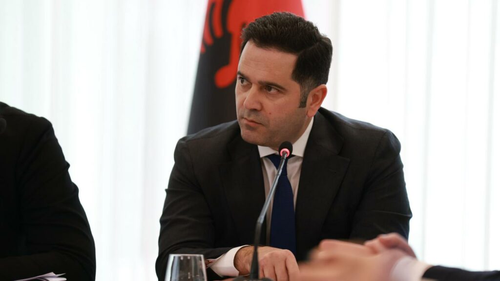 Magjistratët e kallëzuan në SPAK, reagon Malaj: Kur të miratohet ligji i ri për pagat do të veprojmë