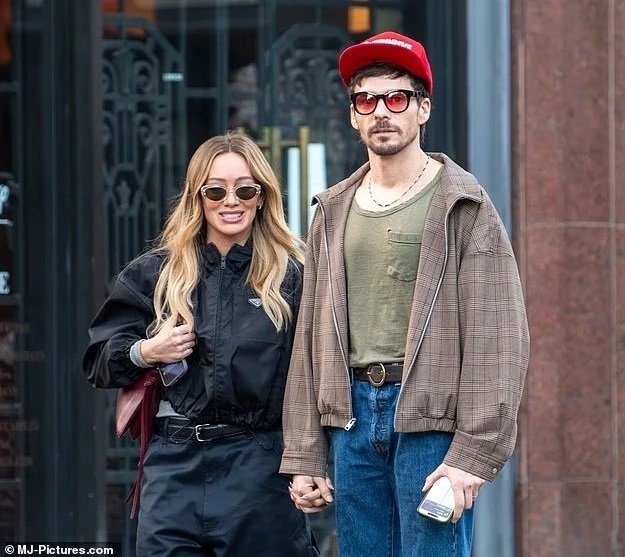 Hilary Duff dhe Sofia Richie tërheqin vëmendjen gjatë një mbrëmjeje në Londër
