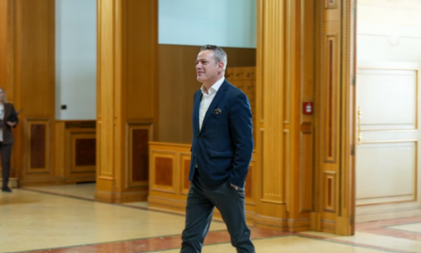 Arben Gashi e quan VV’në bllokuese: S’mund të na caktojë një parti tjetër emrin për nënkryetar