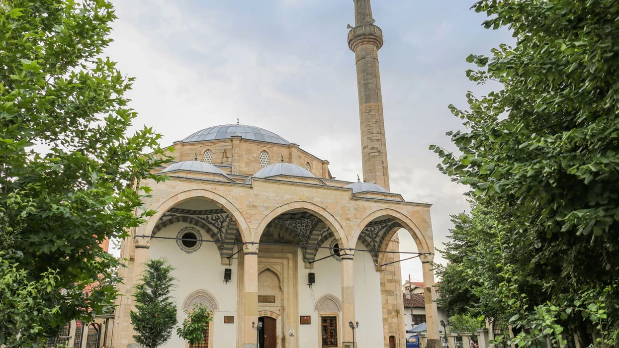 Thirrje nga xhamitë e Kosovës për Marshin e 12 shtatorit në Prishtinë