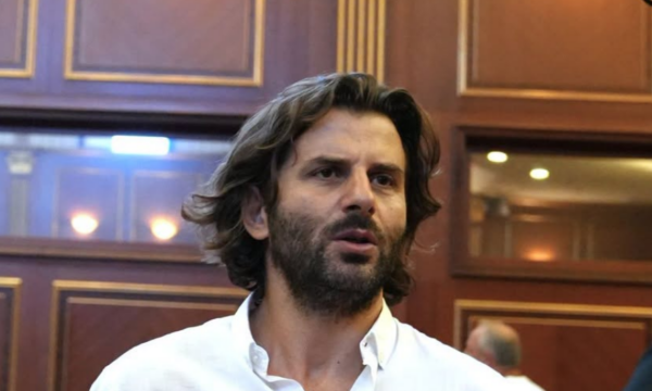 “Ndërroni emrin”, Kraki i kundërpërgjigjet PDK-së pas mosvotimit të Çitakut: Ja çka i kujton