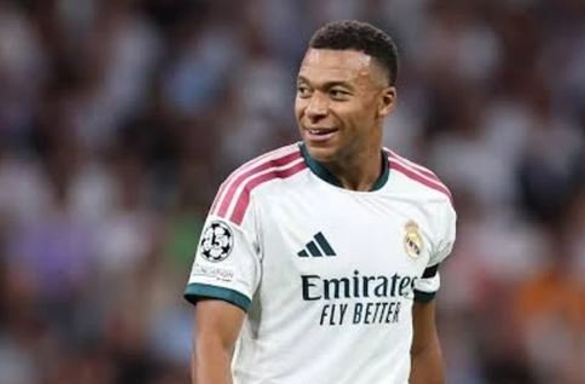 mbappe-zgjedh-gjashte-talentet-qe-do-te-sundojne-futbollin