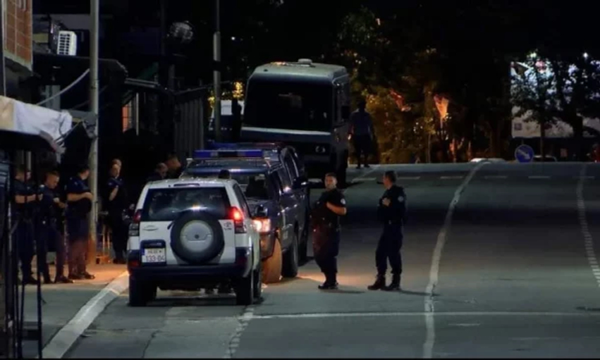 Policia me plan operativ në veri të Kosovës  Ndalohen veturat me simbole kombëtare