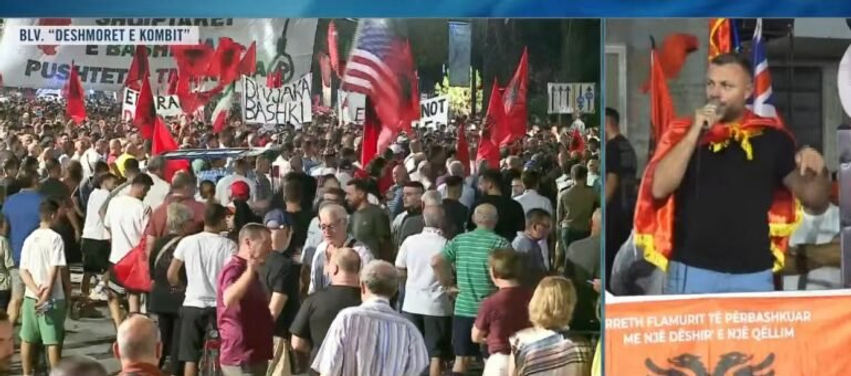  Diaspora nuk ia fal krimet Ramës   Protestuesi nga Roma  Nuk do lejojmë hajdutët të bëjnë pazare me shqiptarët