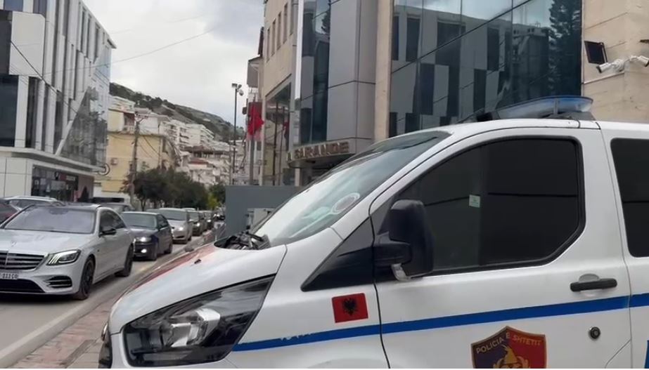 I dënuar me 2 vite burg nga GJKKO për korrupsion, kapet në Sarandë i dehur