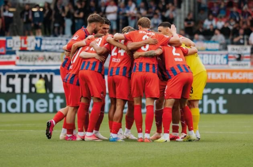 Parduzi luan 75 minuta  Holstein Kiel pëson në fund