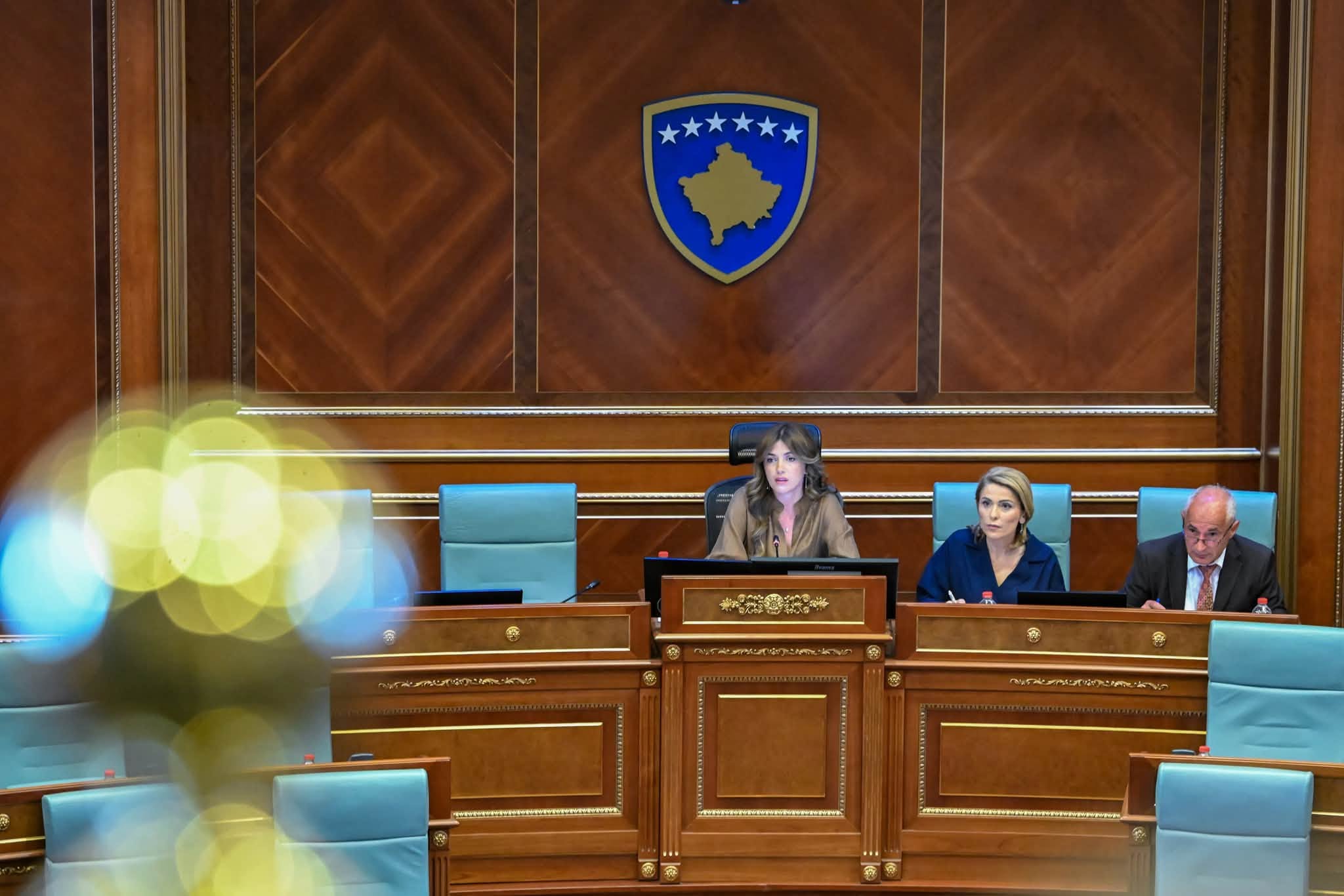 Kuvendi i Kosovës konstituohet, Haxhiu tregon çfarë ndodh me pozitën e PDK-së