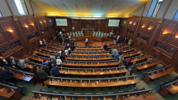 Kuvendi thërret seancë në orën 14:00, në rend dite zgjedhja e Qeverisë