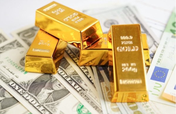 ​Ari shkëlqen në tregjet ndërkombëtare, çmimi arrin mbi 4300 dollarë