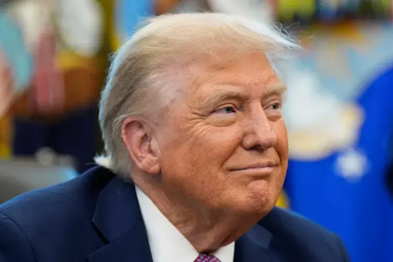 Donald Trump vazhdon vizitën dyditore në Irlandë