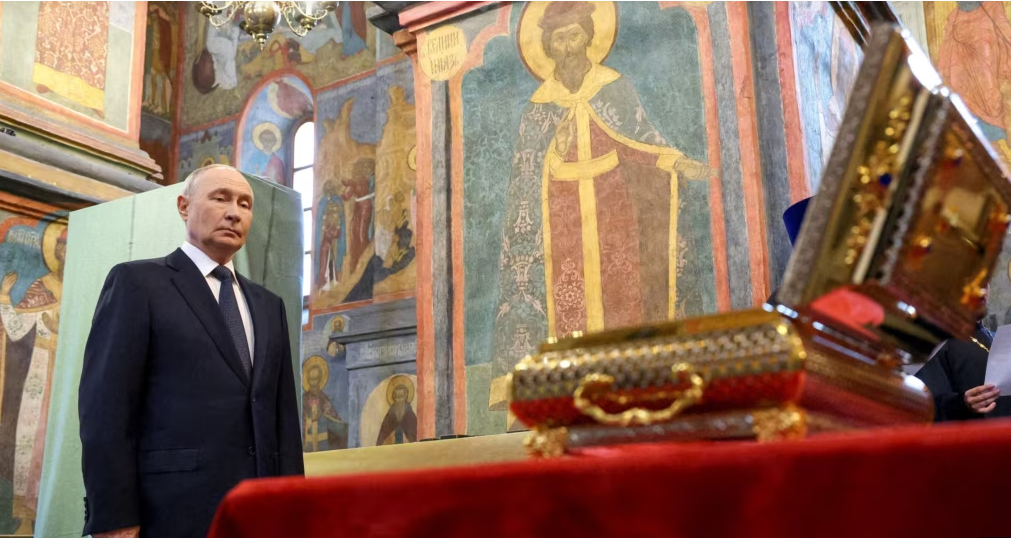 Kremlini sjell në front reliktet e një princi të shekullit të 14-të