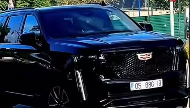 Ylli botëror habit Spanjën, shkon në stërvitje me tabela të Kosovës