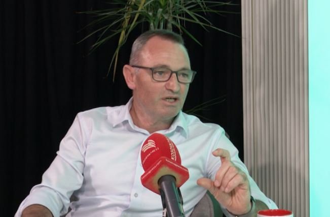 “Rezerva vetëm për 5 ditë”, rritje apo ulje e çmimit të naftës? Ja çfarë thotë kryetari i Shoqatës së Naftëtarëve