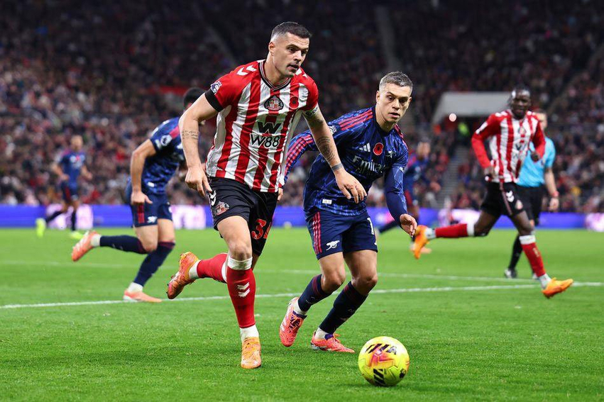 Xhaka shkëlqen kundër ish klubit  por Arsenali triumfon dhe merr kreun e Premierligës