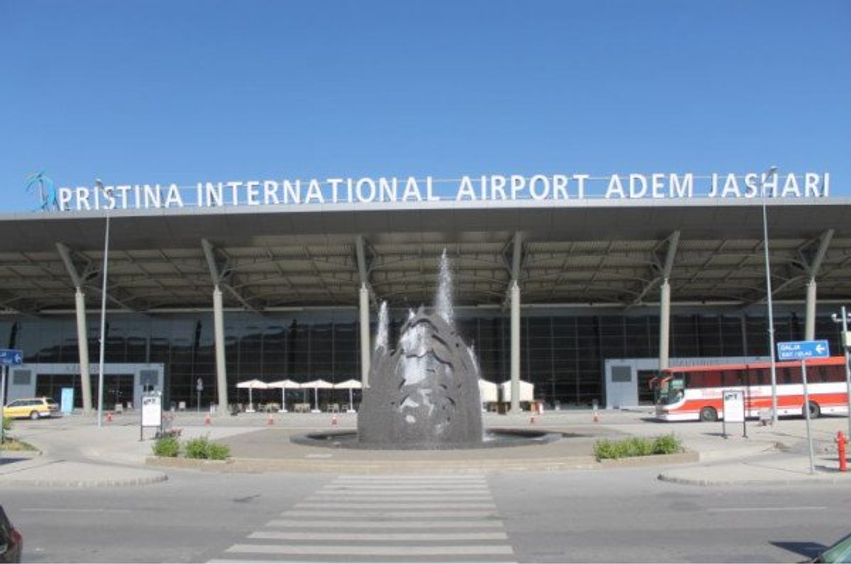 Rritet numri i pasagjerëve në  aeroportin Adem Jashari   bie ai i udhëtarëve  hekurudhorë 