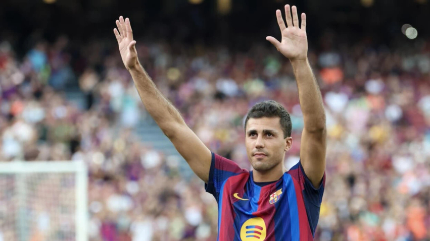 Rodri tregon çfarë duhet të përmirësojë Barcelona