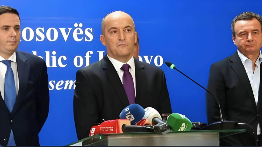  U bllokua sërish   VV reagon pas tërheqjes së Bekim Sejdiut