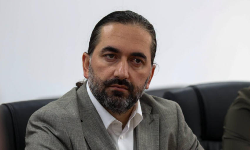 Kryetari i Fushë Kosovës e shkarkon drejtorin e arrestuar  e bën publik vendimin