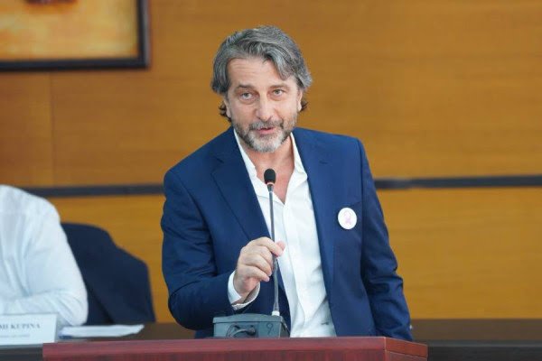 Rama thotë se u përjashtua nga forumi për “Prishtina 2030” me kërkesë të Ministrisë së Sportit