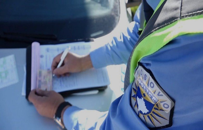 Shoferët e autobusëve gjobiten nga 150 euro për përdorim të shiritit të kundërt