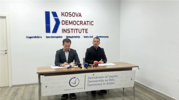 ​KDI kërkon masë të përkohshme nga Kushtetuesja për Kuvendin dhe Qeverinë