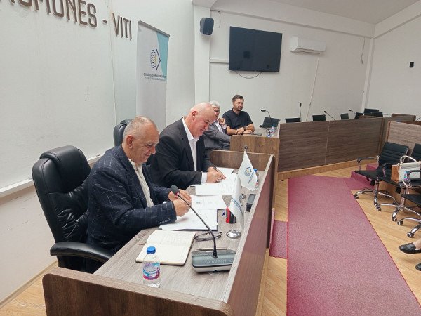 ​DHTIK dhe Komuna e Vitisë forcojnë mbështetjen për bizneset, nënshkruajnë Memorandum Bashkëpunimi