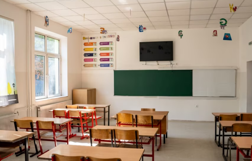 Ora e parë e mësimit në shkollat e Prishtinës do t i kushtohet UÇK së