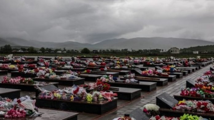 Dështon të mbahet gjykimi në mungesë ndaj 53 të akuzuarve për masakrën e Mejës, mungojnë tre avokatë 