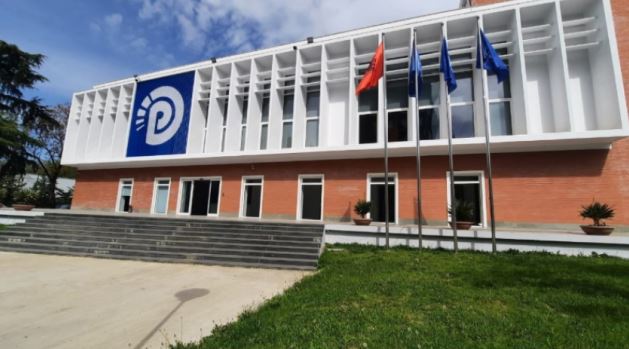 PD kërkon seancë dëgjimore për ndryshimet në ligjin për gjyqtarët dhe prokurorët