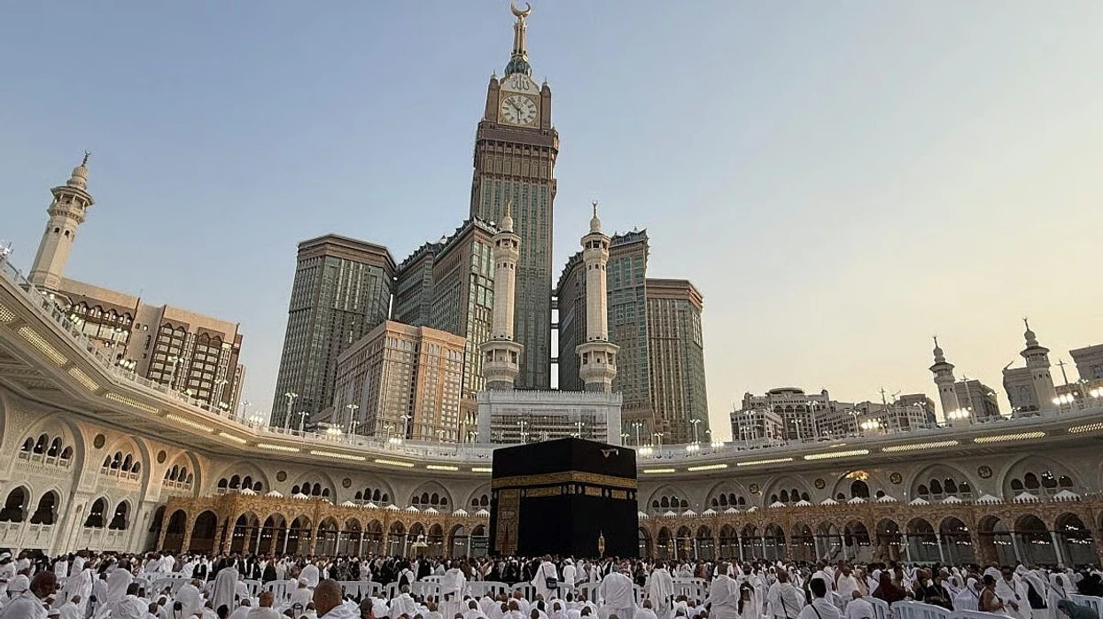 Arabia Saudite thotë se ka rrëzuar një dron të Houthive pranë Mekës