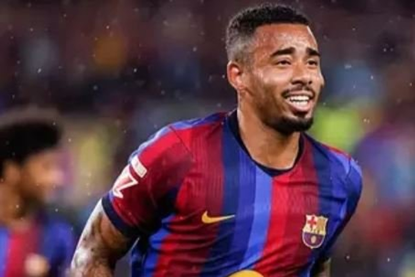 Gabriel Jesus bind Barcelonën pas vetëm 37 minutash