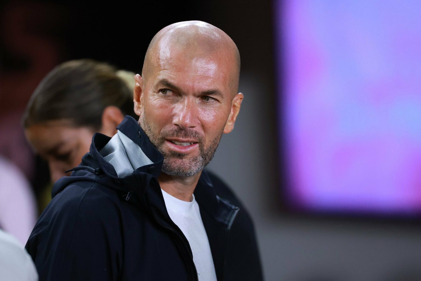 Zidane bën gati listën e parë me Francën