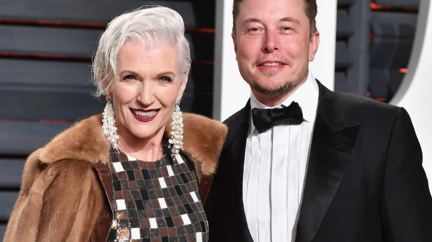 Nëna e Elon Musk zbulon ku fle kur viziton të birin