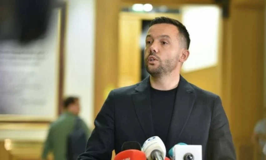 arian-tahiri-vendimi-ndaj-ish-krereve-te-uck-se-eshte-padrejtesi-historike