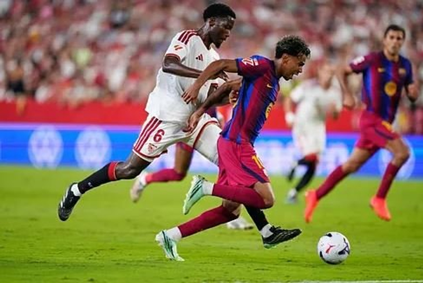 Raphinha shënon het trik  Barcelona e frikshme për çdo rival