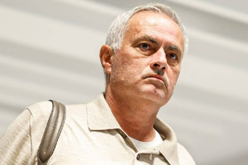 Mourinho  Real Madridi nuk mund të krahasohet me askënd