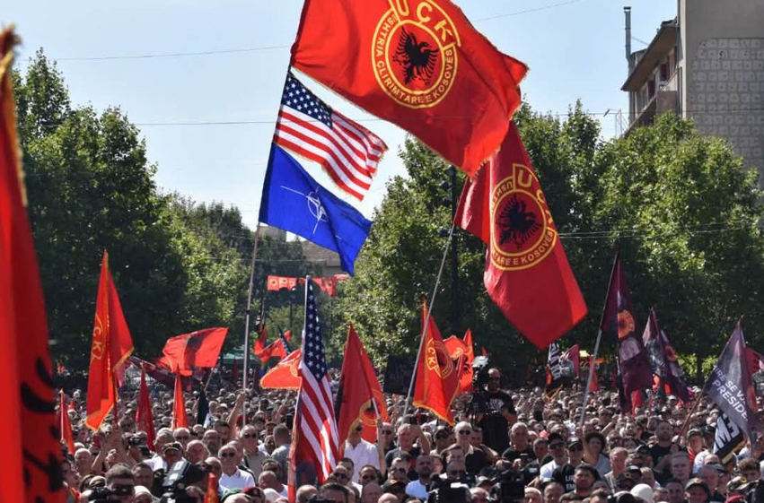  Liria ka Emër  njofton për vazhdimin e protestës sonte në Prishtinë